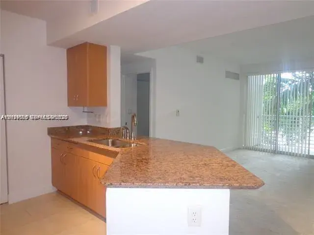 1830 Radius Dr # 319, Hollywood FL 33020