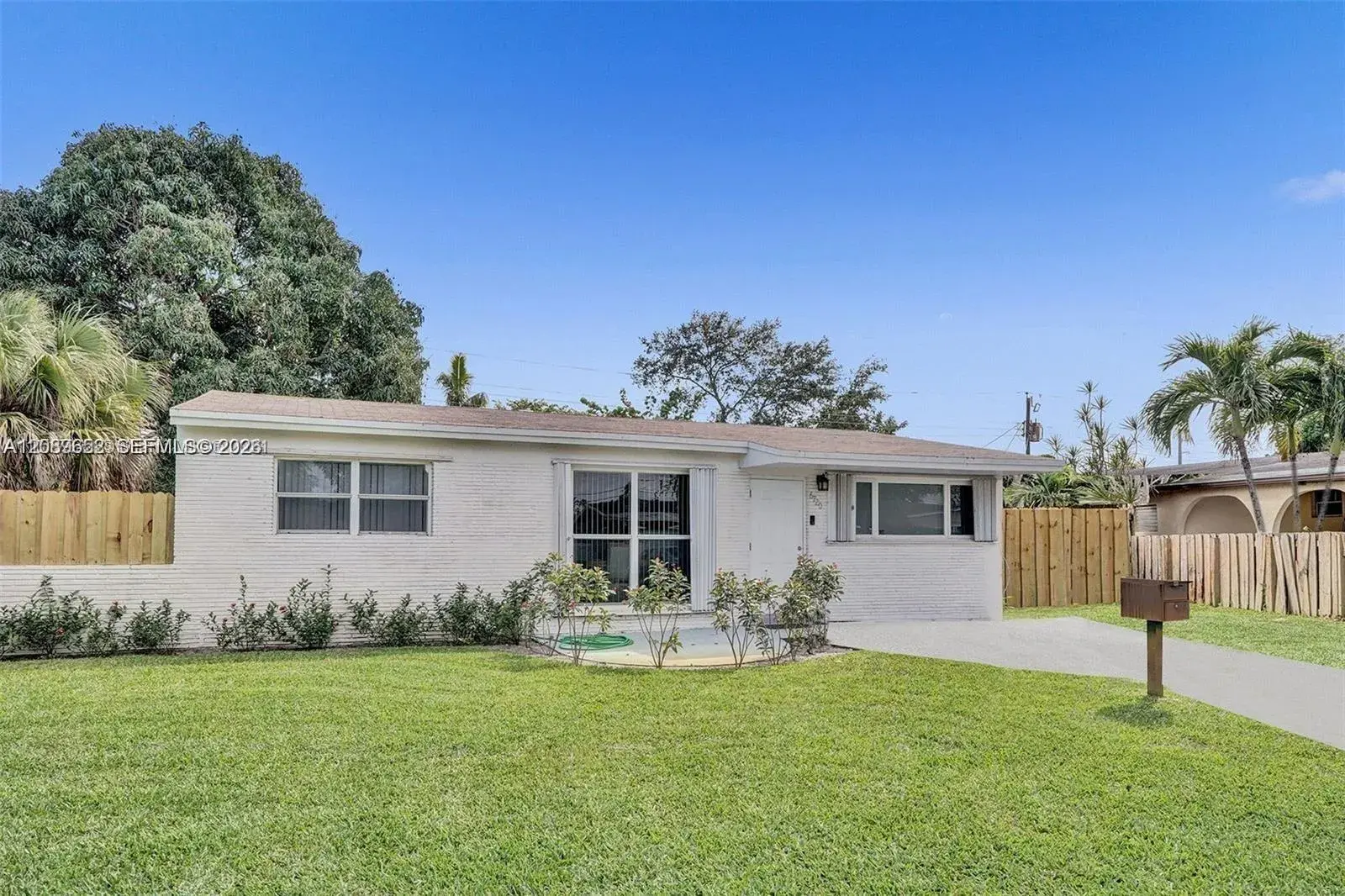 1 bedroom 1 bath Residential Lease for rent at 6720 Freedom St # A, Hollywood FL 33024