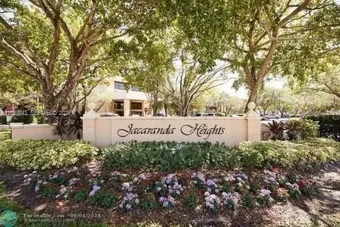 2 bedroom 2 bath Residential for sale at 8592 W Sunrise Blvd # 105, Plantation FL 33322