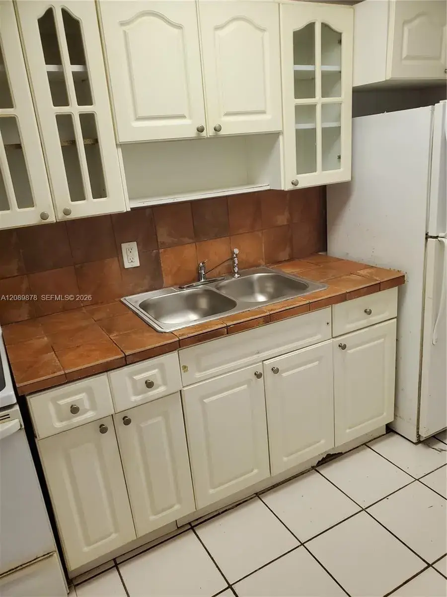 1 bedroom 1 bath Residential for sale at 1230 NE 139th St # 207, North Miami FL 33161