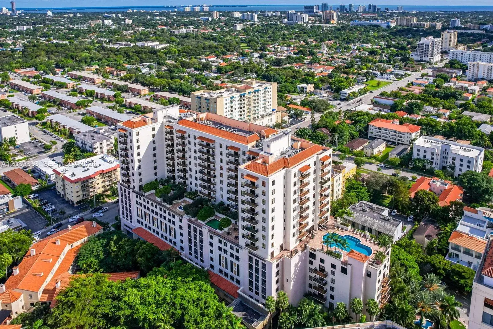 2 bedroom 2 bath Residential for sale at 888 S Douglas Rd # 1516, Coral Gables FL 33134