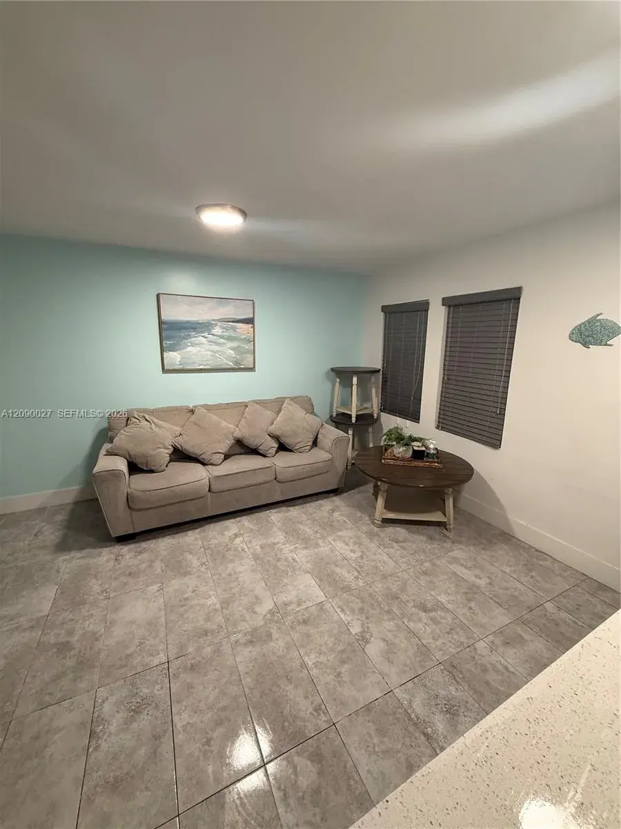 2020 Washington St # 3, Hollywood FL 33020