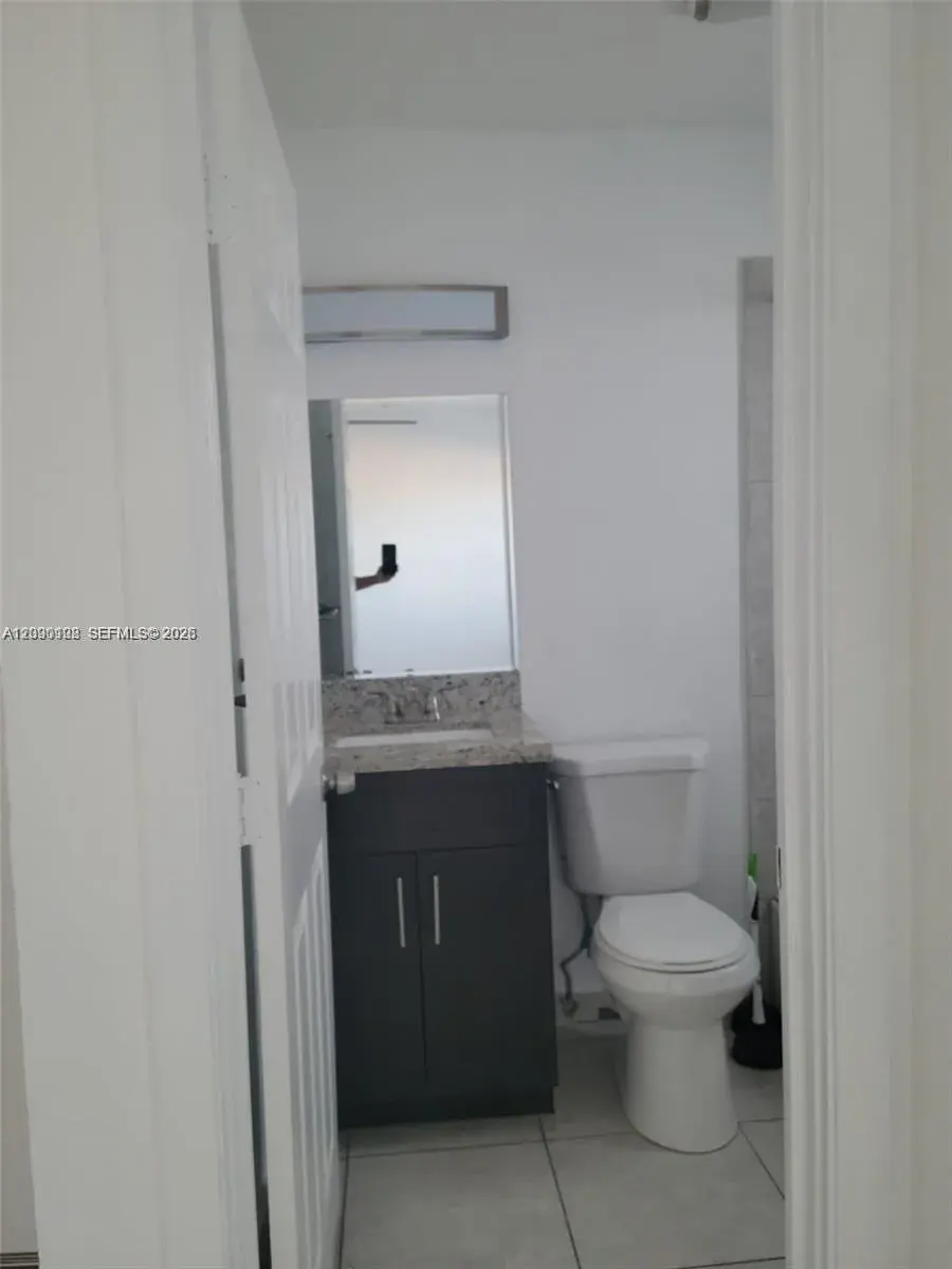5655 Johnson St # 2, Hollywood FL 33021