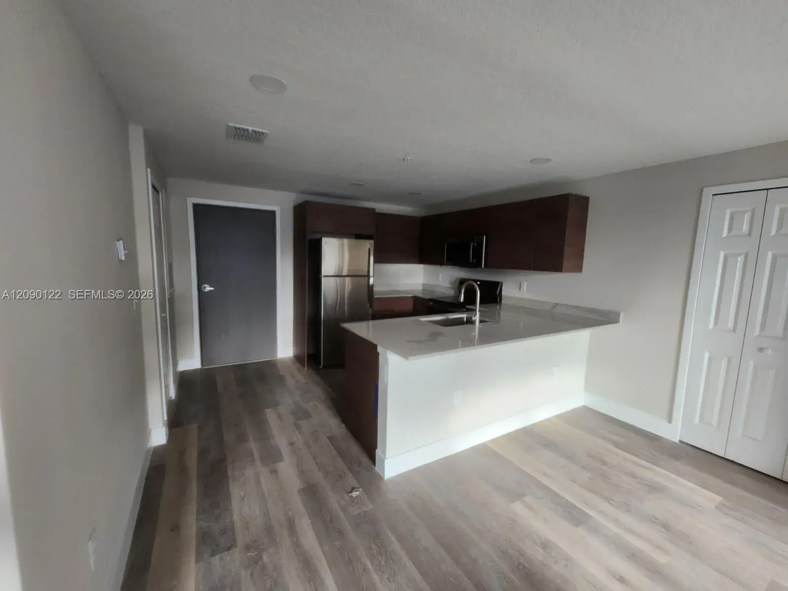 1 bedroom 1 bath Residential for sale at 4424 S TEXAS AVE # 309, Orlando FL 32839