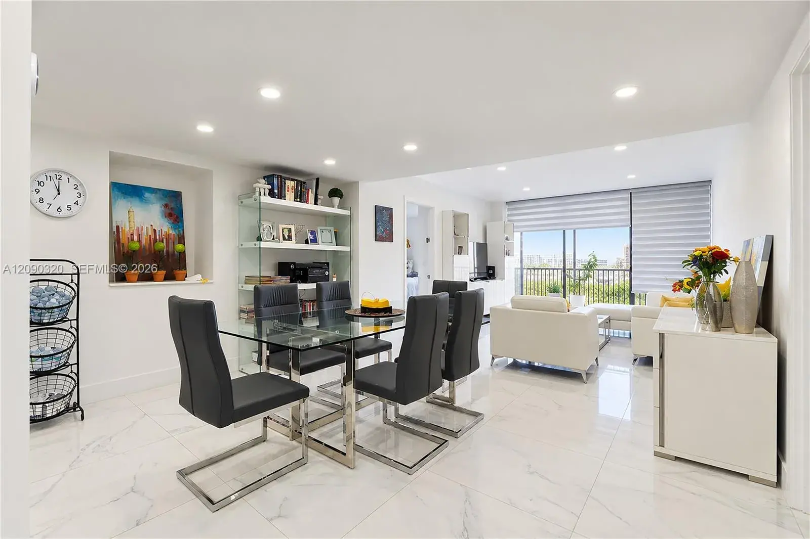 2 bedroom 2 bath Residential for sale at 20301 W Country Club Dr # 930, Aventura FL 33180