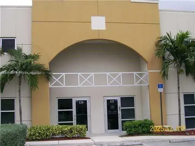 Commercial Sale for sale at 2051 NW 112th Ave # 111, Sweetwater FL 33172