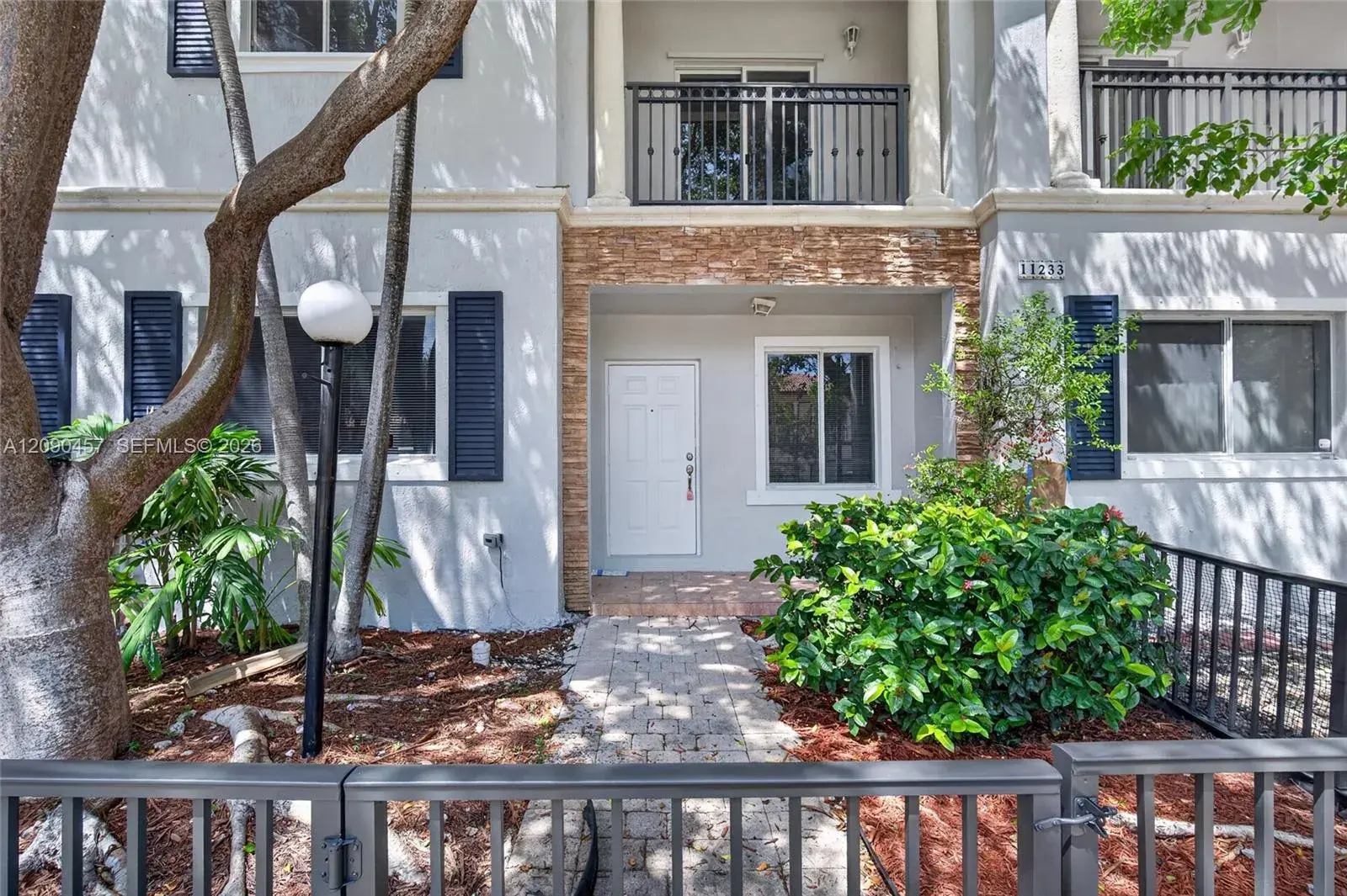 3 bedroom 2 bath Residential for sale at 11233 SW 231st Ln, Miami FL 33170
