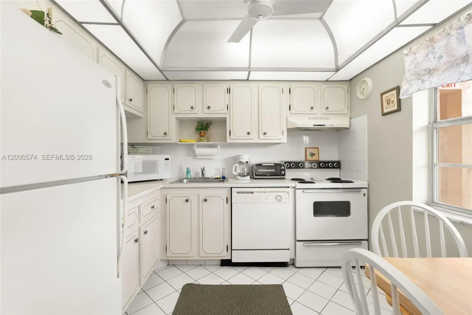 1040 Country Club Dr # 208, Margate FL 33063