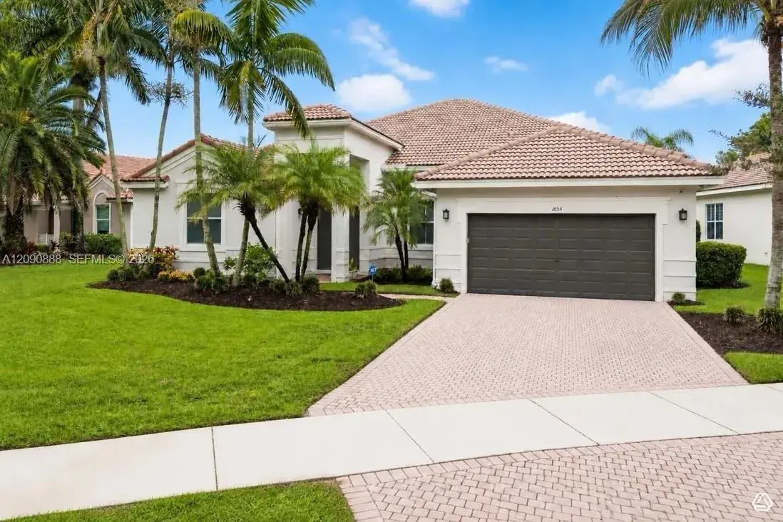 5 bedroom 3 bath Residential for sale at 1654 Bunting Ln, Weston FL 33327