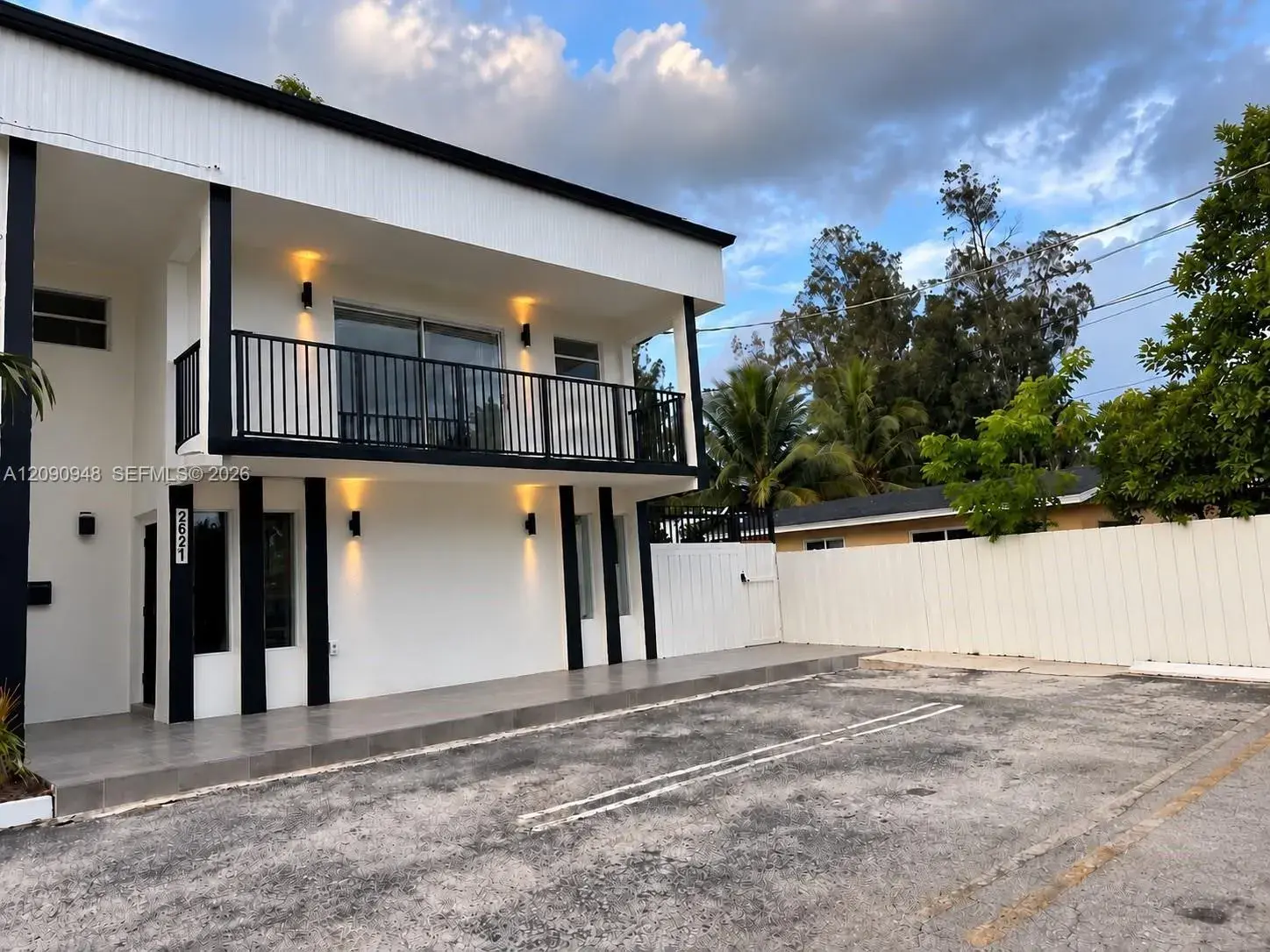 5 bedroom 4 bath Residential for sale at 3301 nw 13th terr, Miami FL 33125