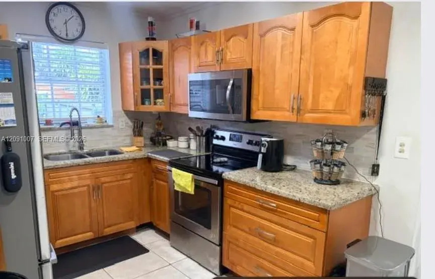 2630 De Soto Dr, Miramar FL 33023