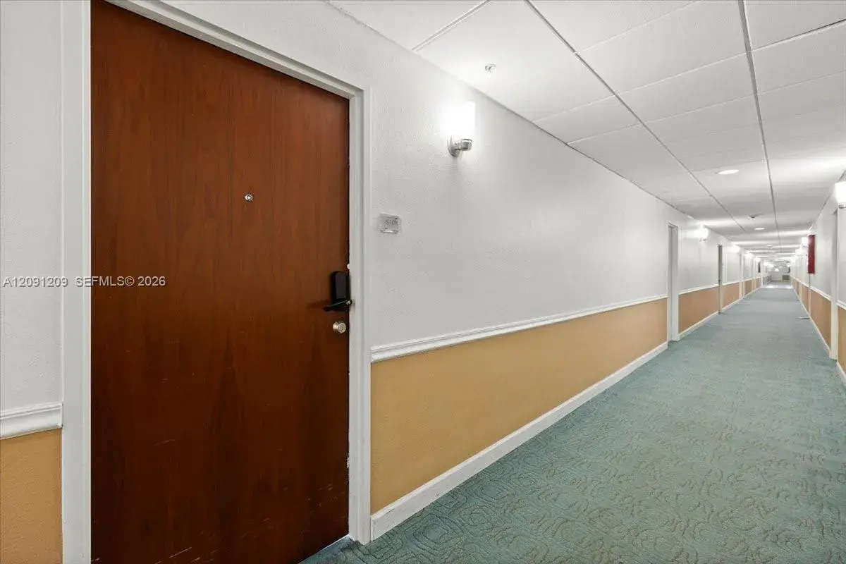 4001 S Ocean Dr # 10R, Hollywood FL 33019