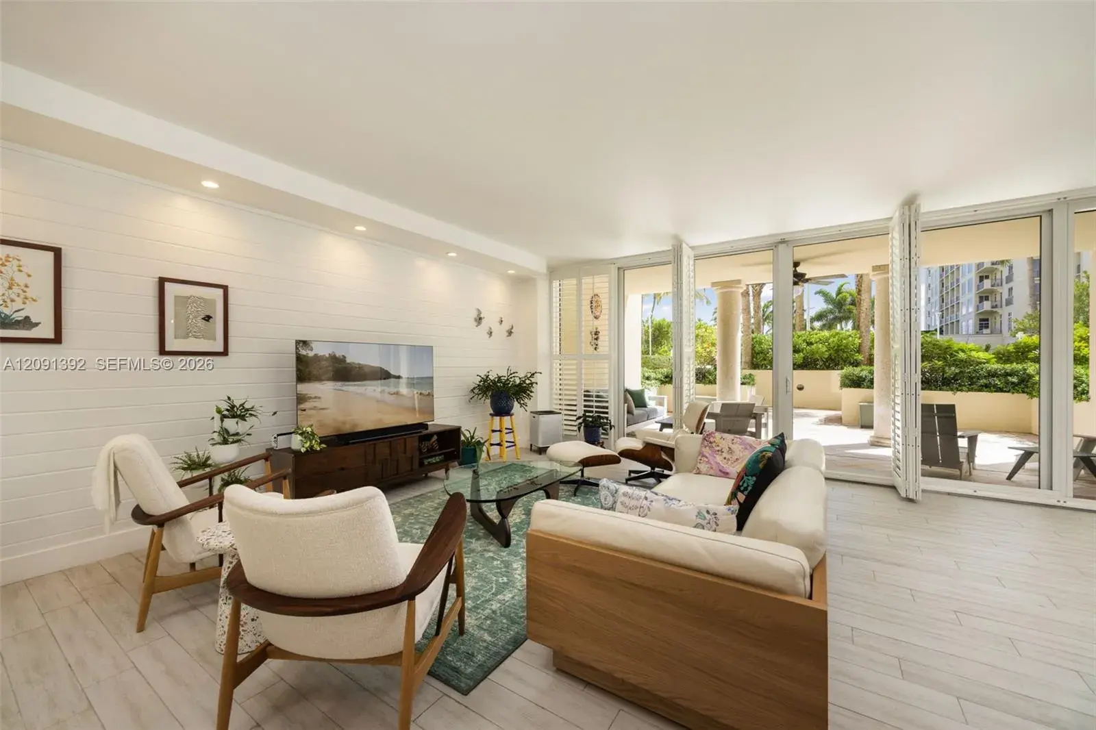 445 Grand Bay Dr # 104, Key Biscayne FL 33149