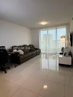 1 bedroom 1 bath Residential for sale at 7875 NW 107th Ave # 602, Doral FL 33178