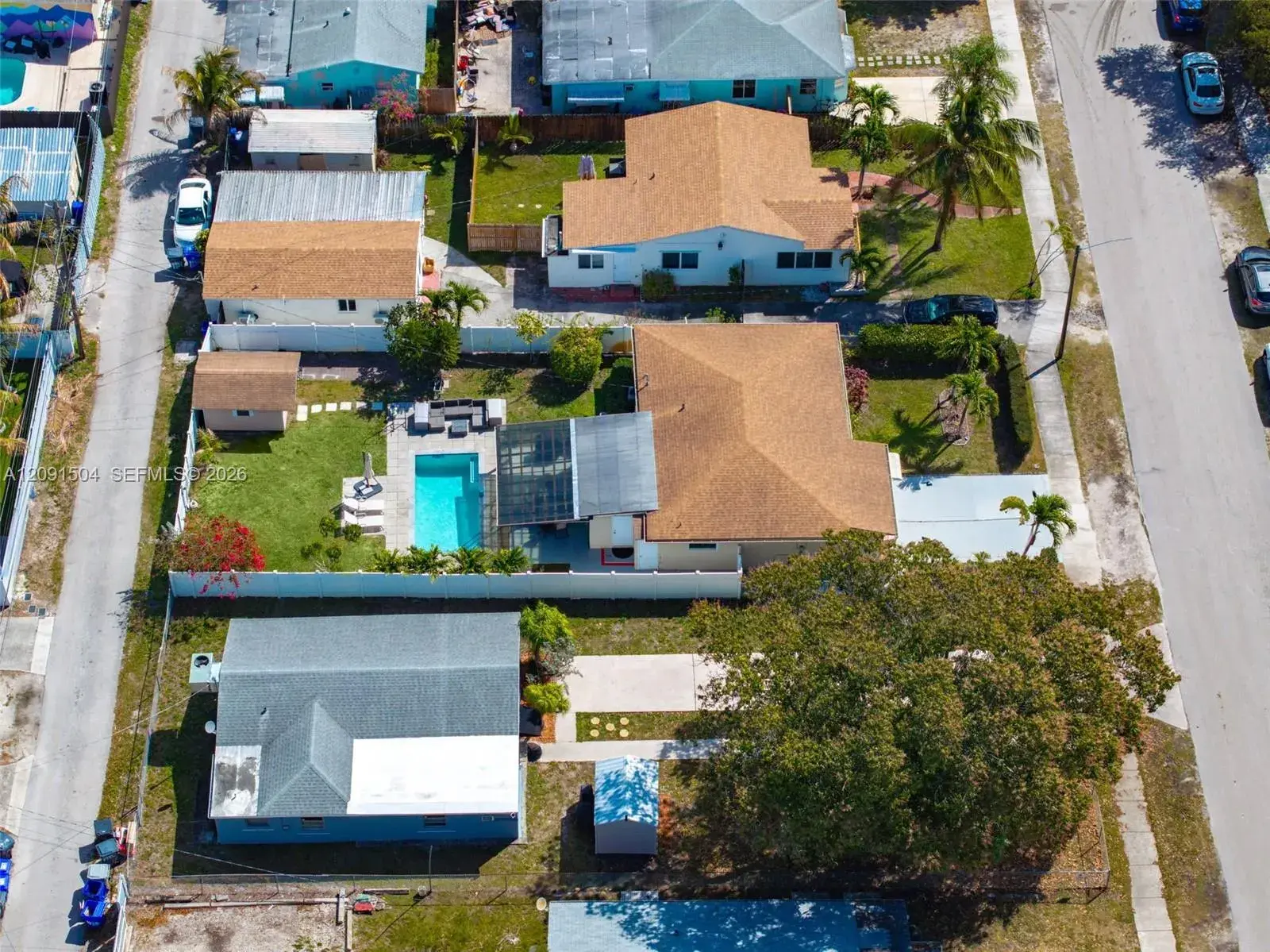 4 bedroom 2 bath Residential Lease for rent at 1935 Arthur St, Hollywood FL 33020