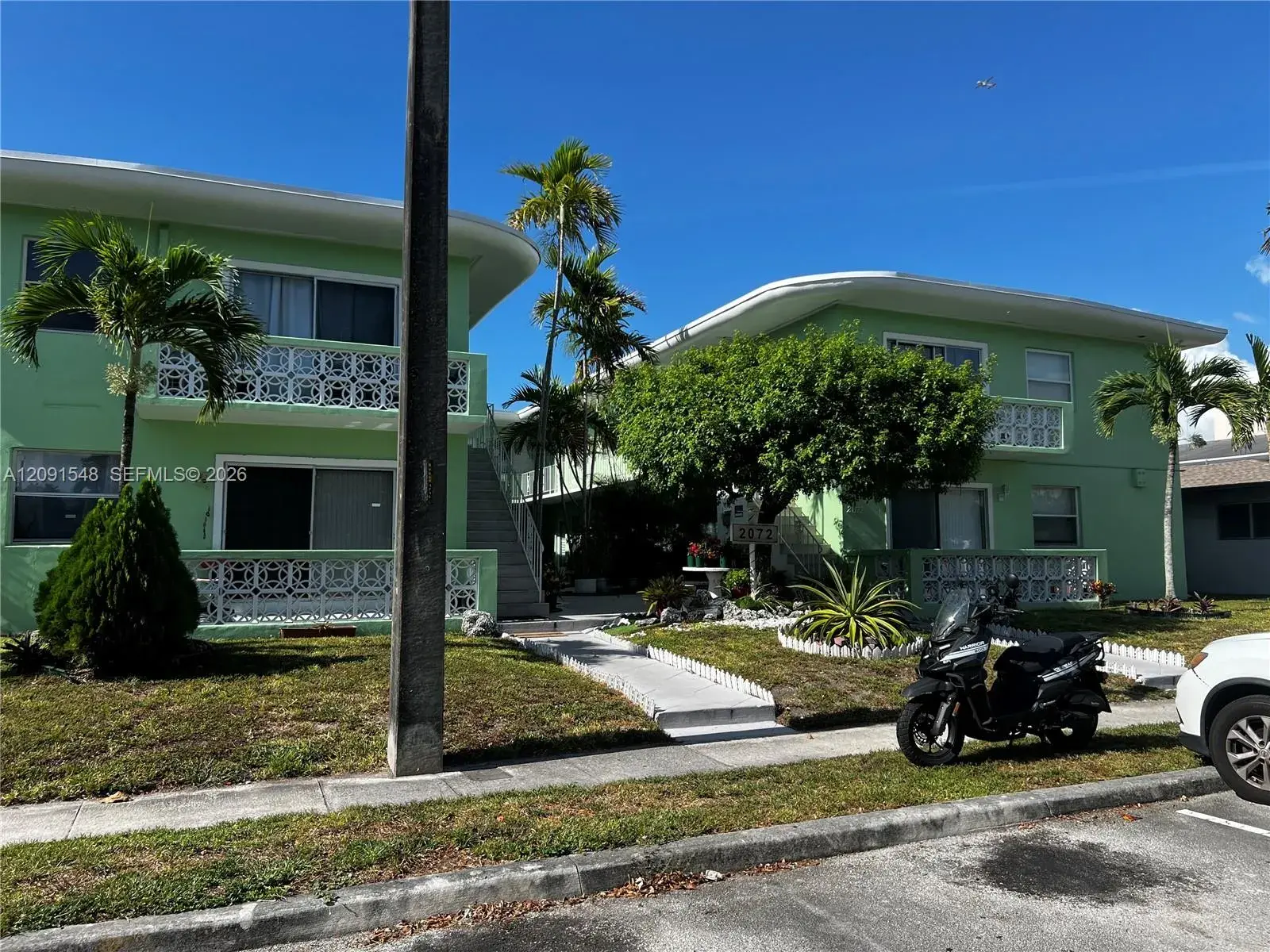 2 bedroom 2 bath Residential for sale at 2072 NE 169th St # 8, North Miami Beach FL 33162