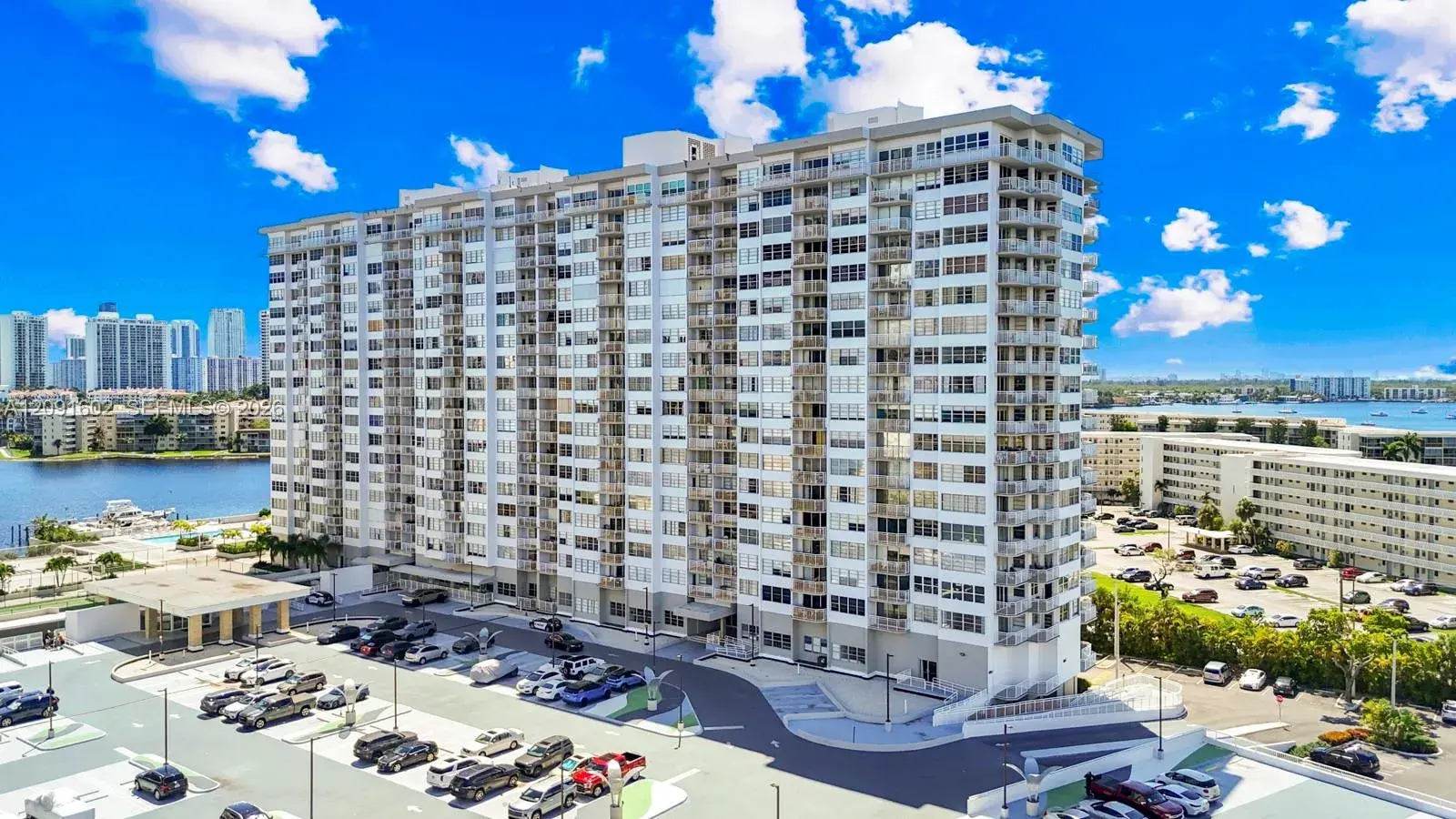 2 bedroom 2 bath Residential for sale at 18021 Biscayne Blvd # 1102, Aventura FL 33160