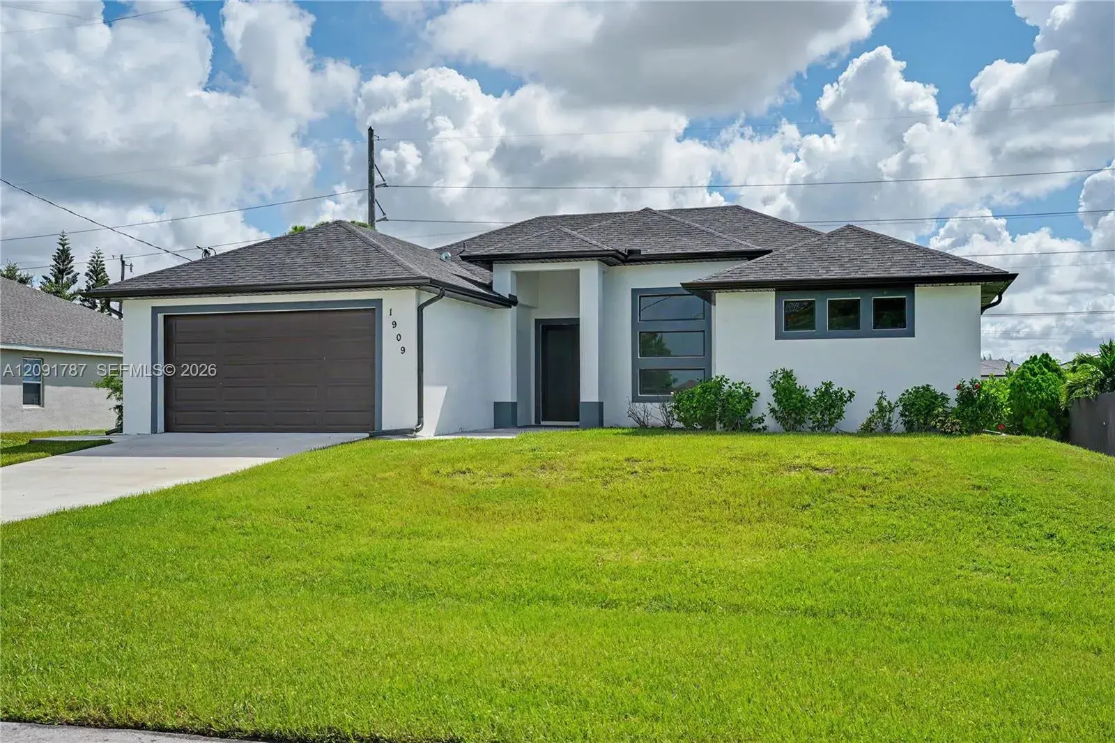 1909 NW 24TH PL, Cape Coral FL 33993