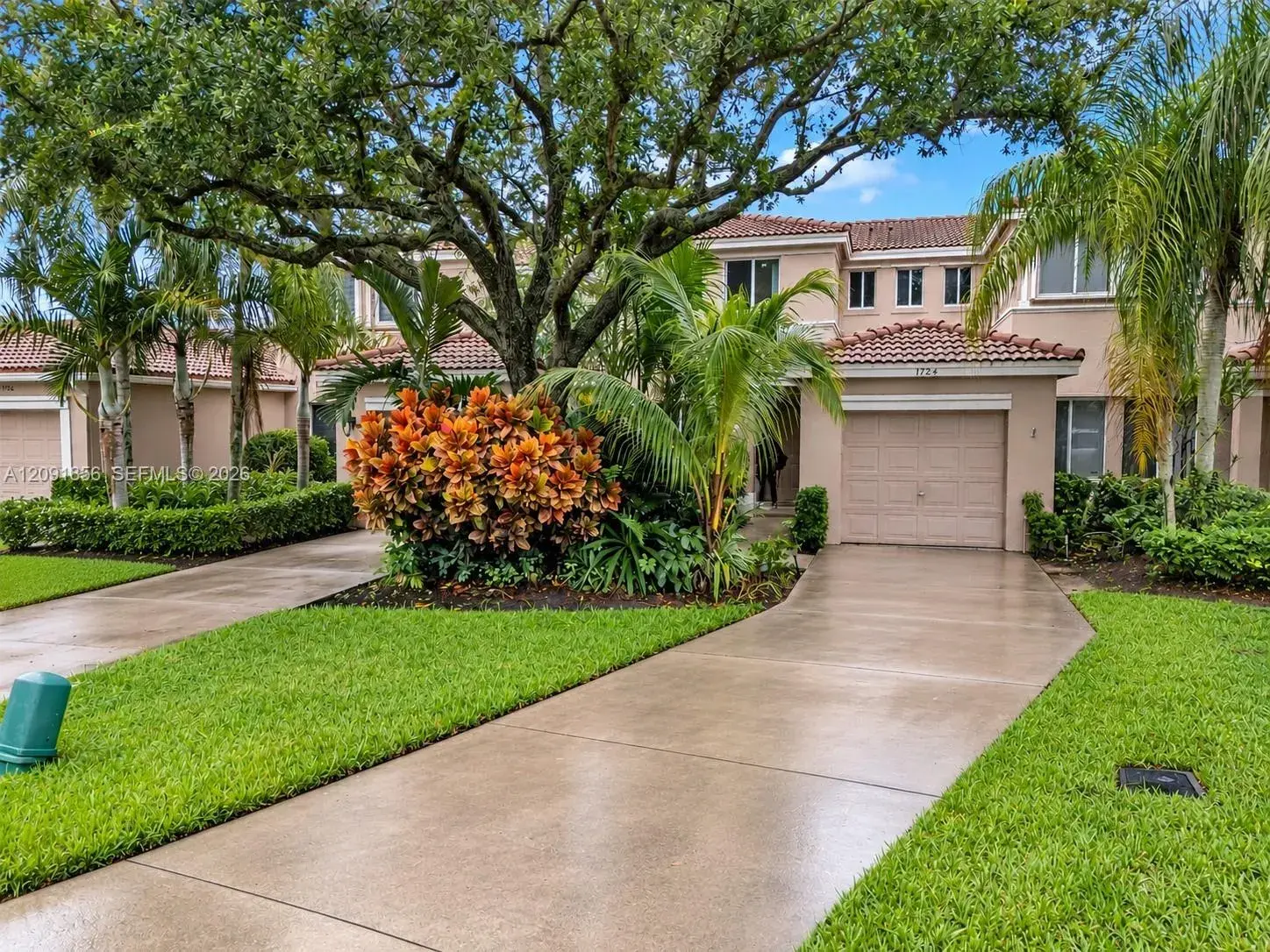 3 bedroom 2 bath Residential for sale at 1724 SW 110th Ter, Davie FL 33324