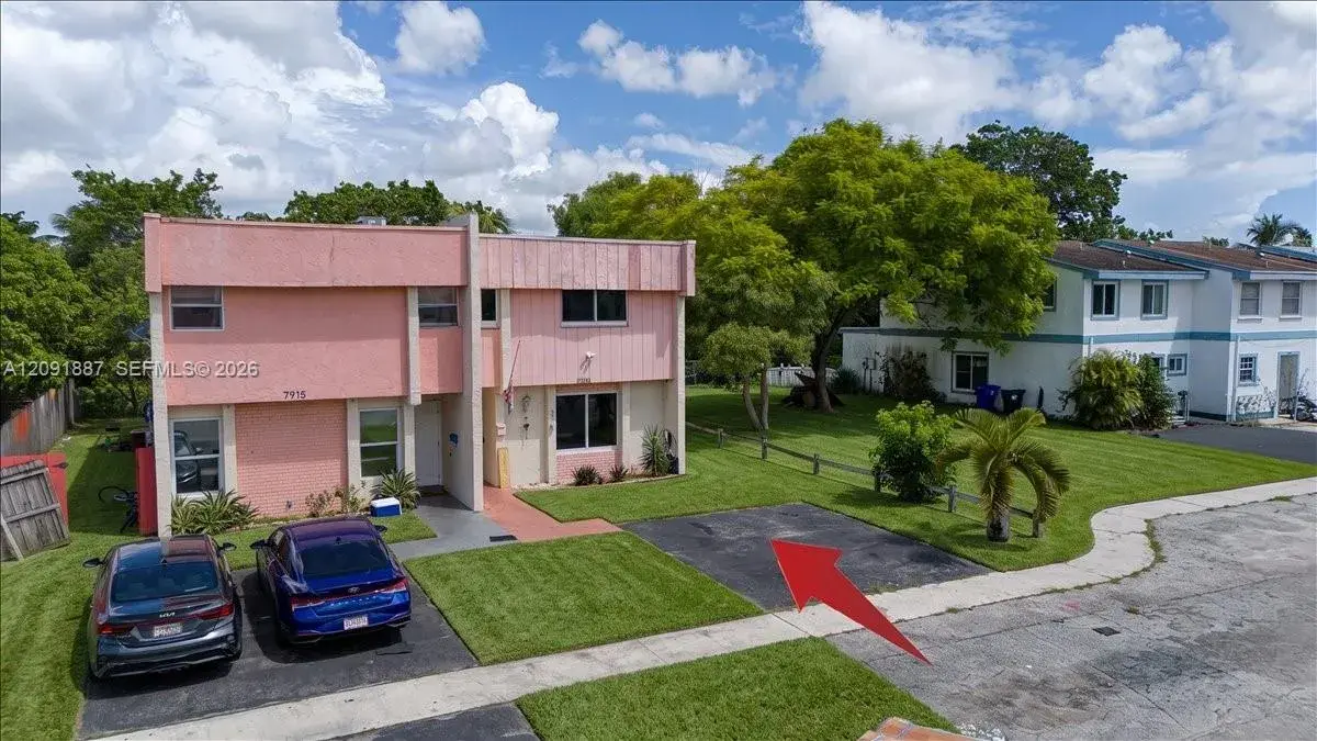 7911 SW 7th Pl, North Lauderdale FL 33068
