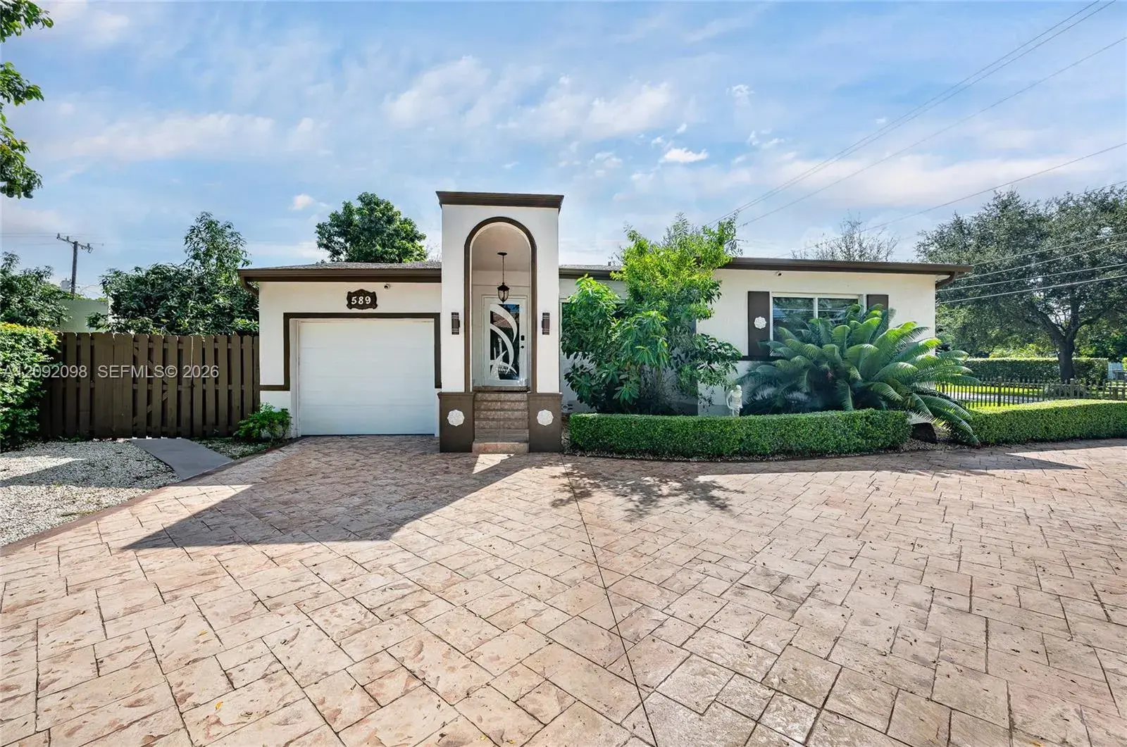 3 bedroom 2 bath Residential for sale at 589 Miller Dr, Miami Springs FL 33166