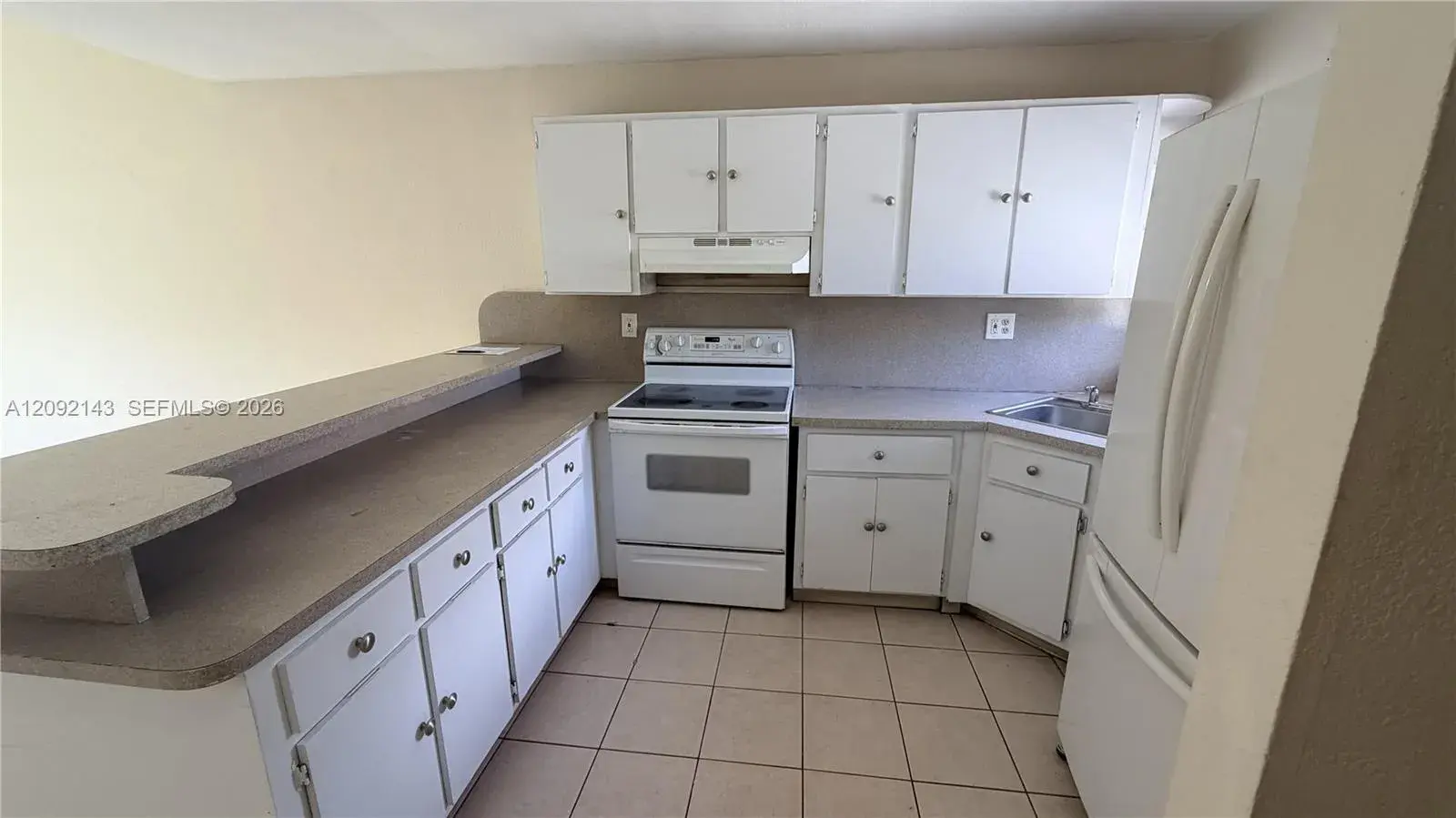 2 bedroom 1 bath Residential for sale at 5712 W 25th Ct # 5712, Hialeah FL 33016