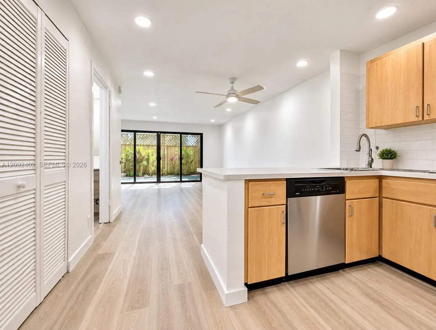 499 SE 13th St # 7E, Fort Lauderdale FL 33316
