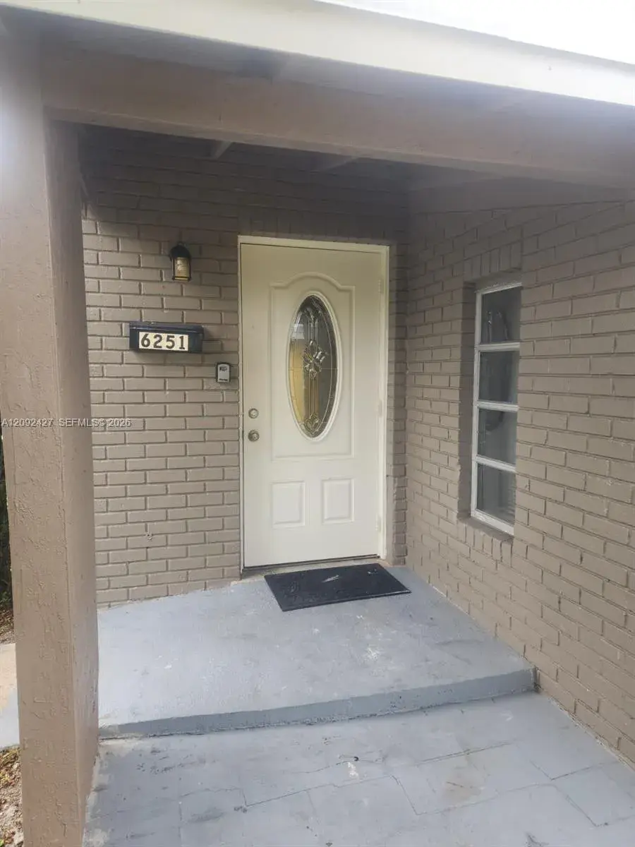 6251 NW 14th St, Sunrise FL 33313