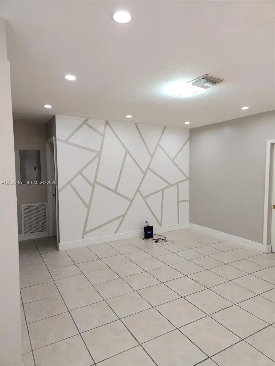 6251 NW 14th St, Sunrise FL 33313