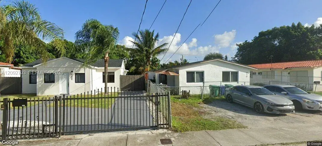 Residential Income for sale at 919 NW 102nd St, Miami FL 33150