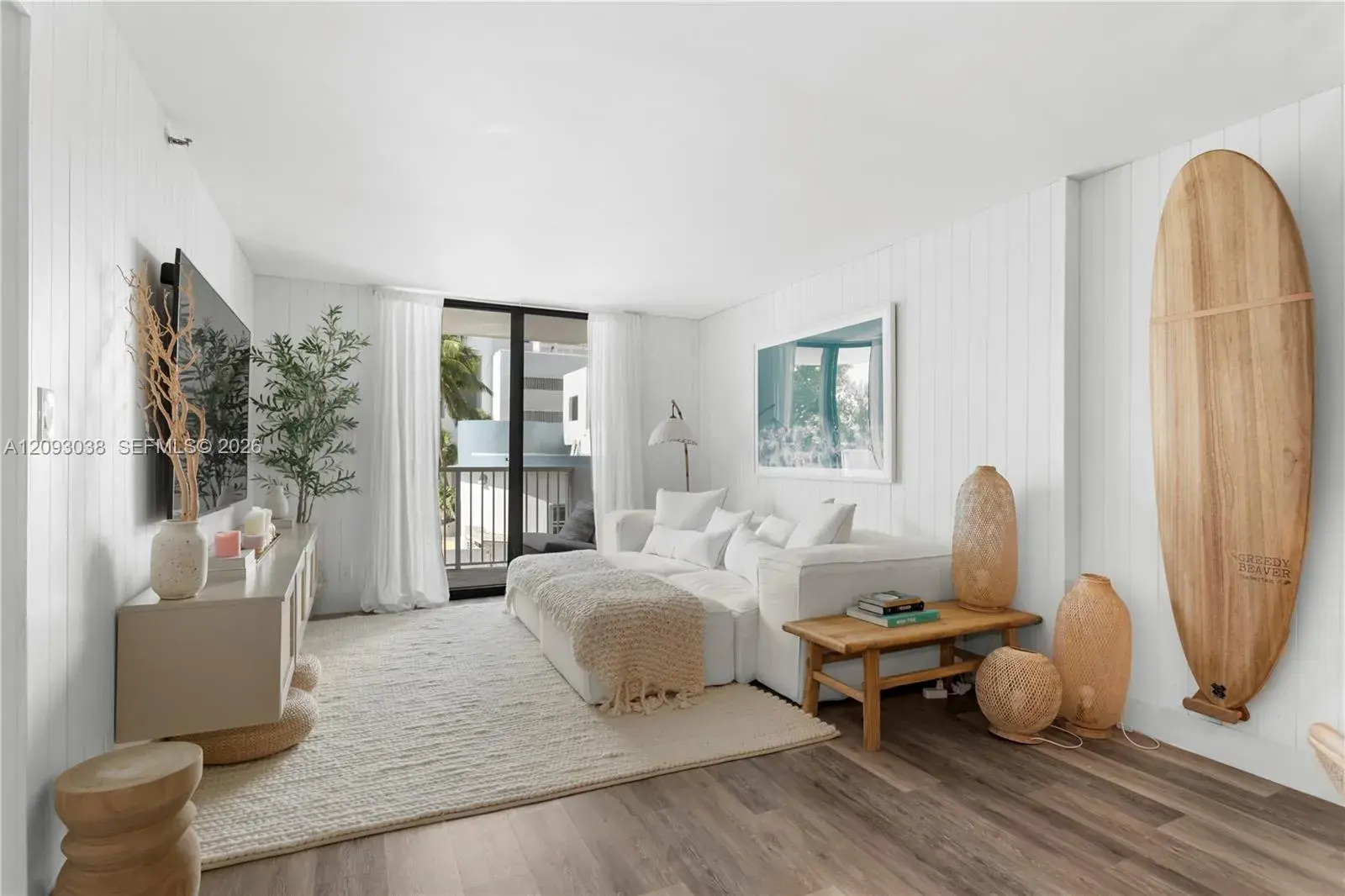 2 bedroom 2 bath Residential for sale at 4301 Collins Ave # 207, Miami Beach FL 33140