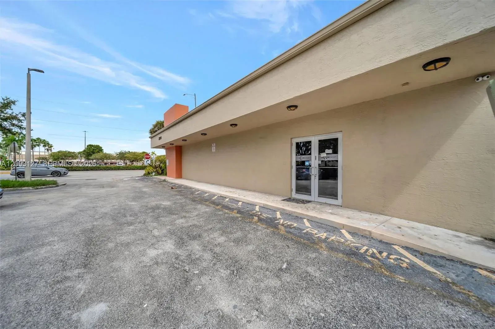 2200 N University Dr, Sunrise FL 33322