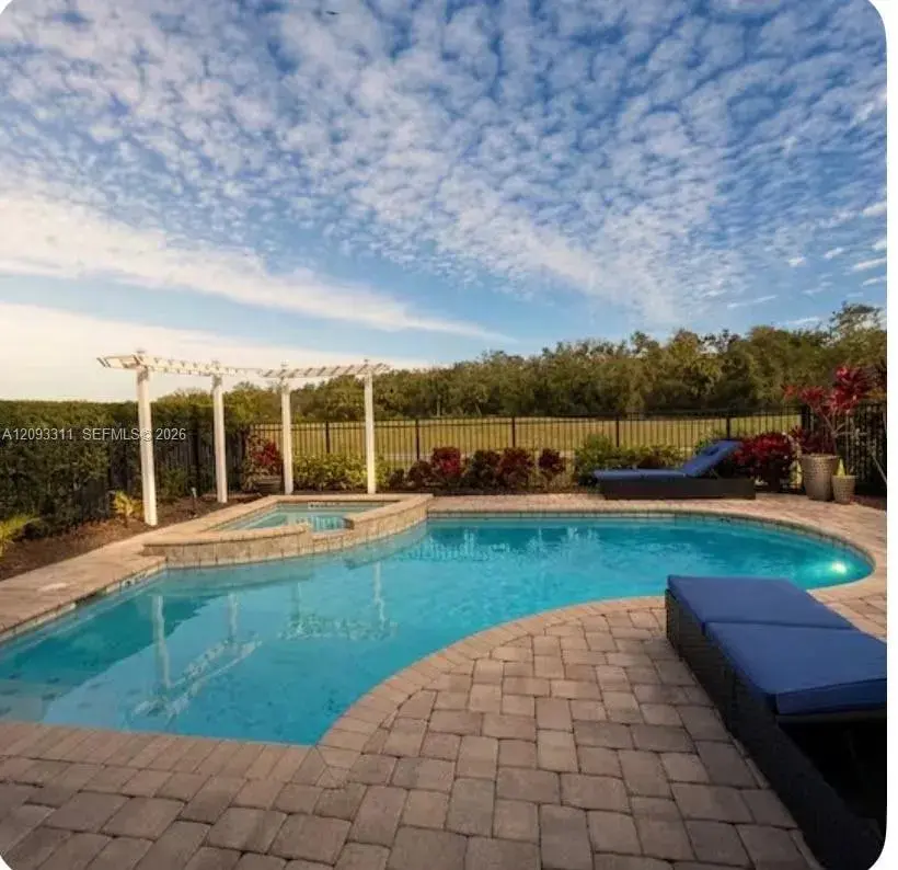 841 Deseert Mountain Ct, Kissimmee FL 34747