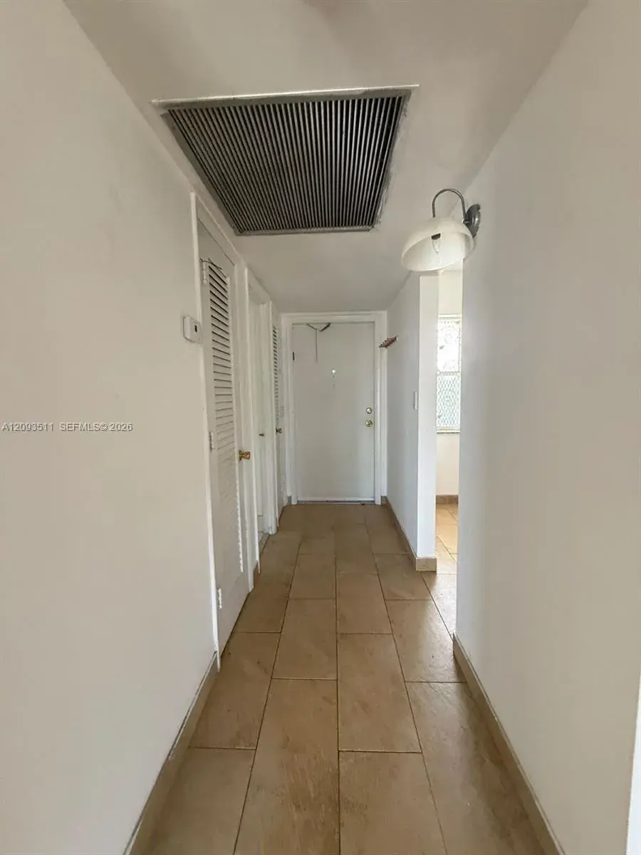 2200 Park Ln # 306, Hollywood FL 33021