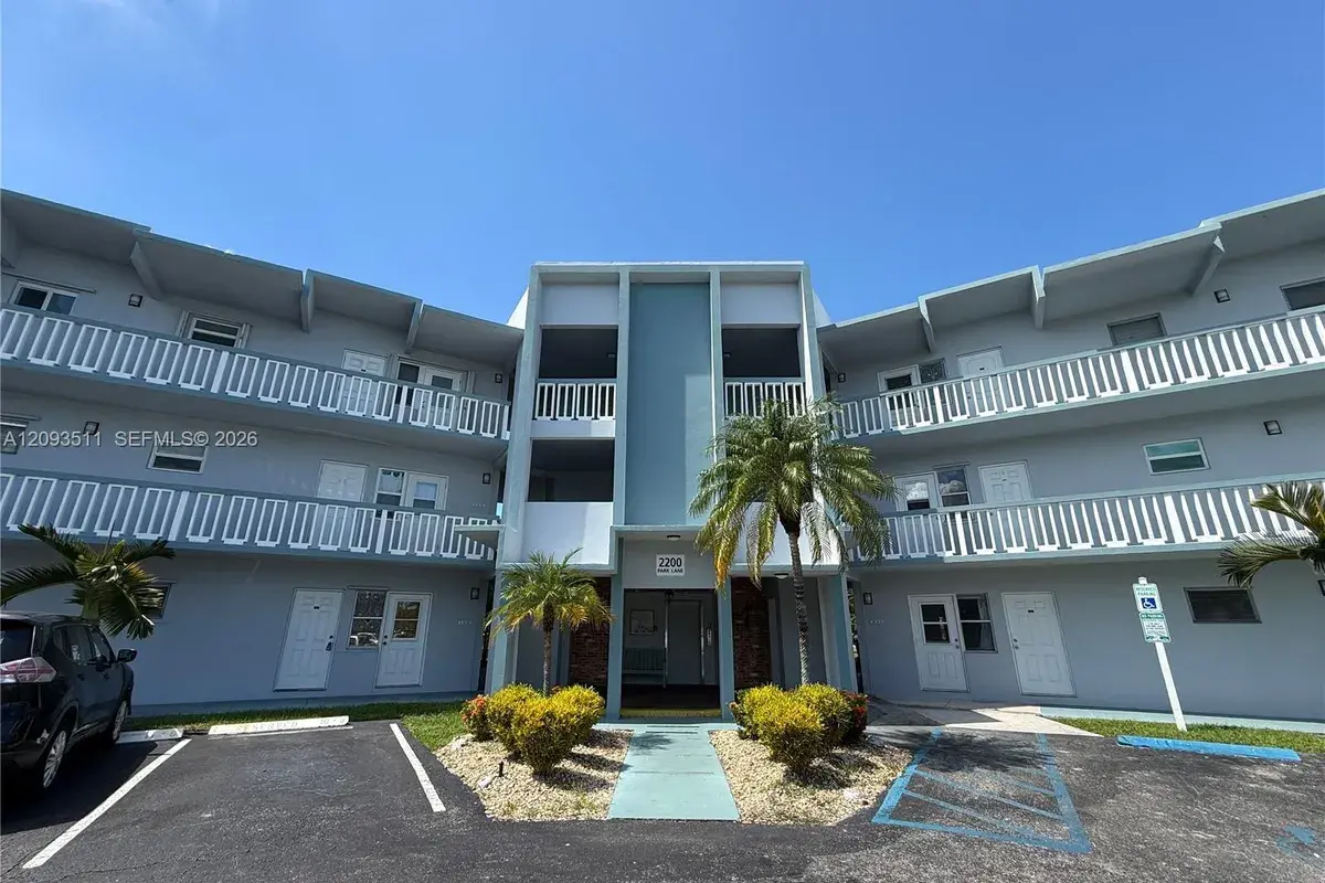 2200 Park Ln # 306, Hollywood FL 33021