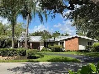 4 bedroom 2 bath Residential for sale at 8325 SW 164th Ter, Palmetto Bay FL 33157