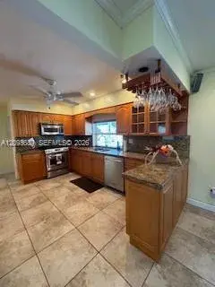 8325 SW 164th Ter, Palmetto Bay FL 33157