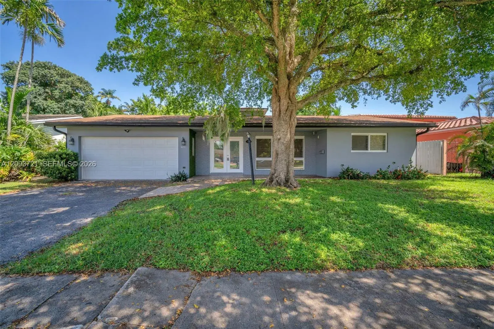 5 bedroom 3 bath Residential Lease for rent at 609 N 46th Ave, Hollywood FL 33021