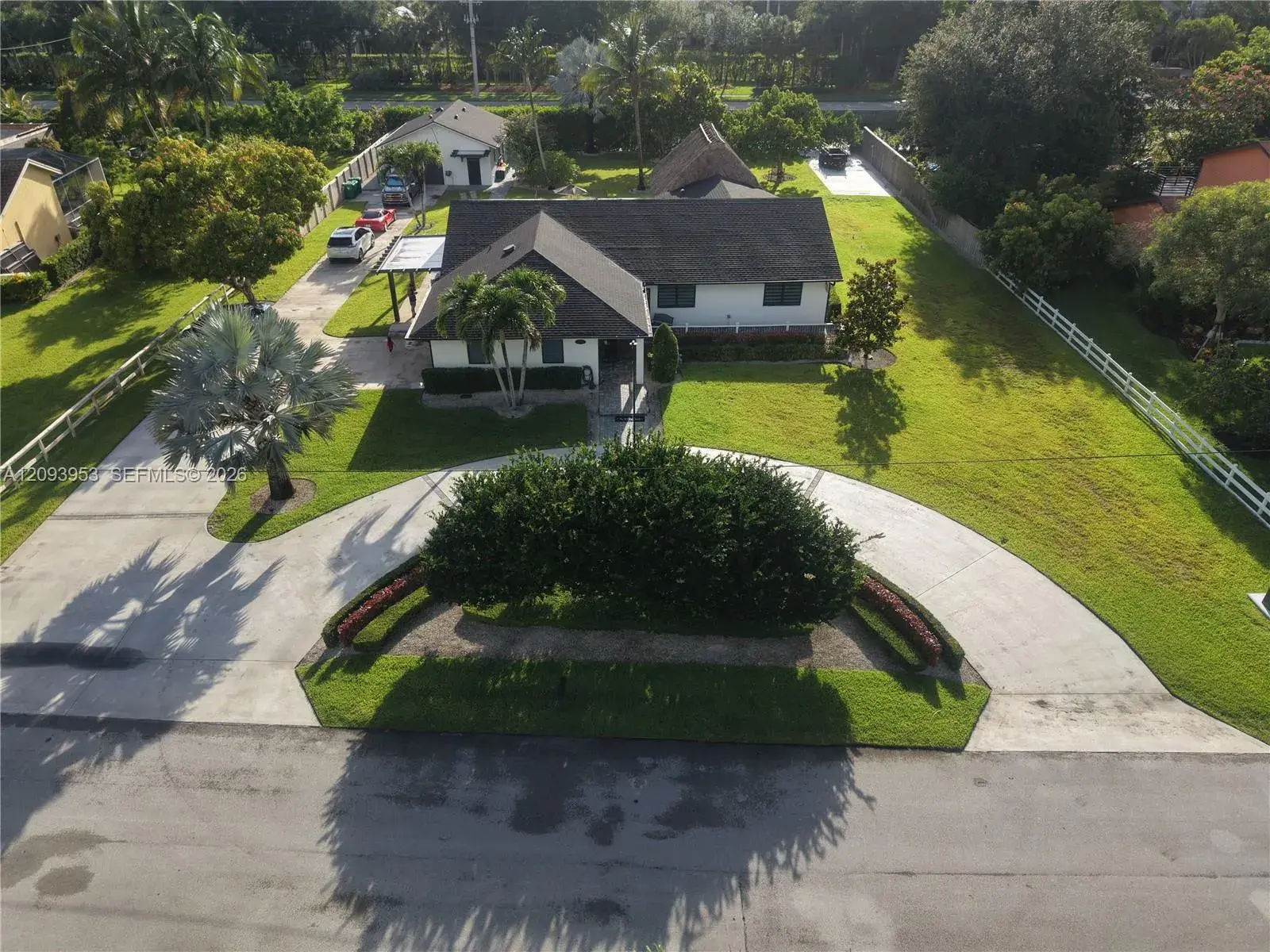 4 bedroom 2 bath Residential for sale at 2751 SW 141st Ter, Davie FL 33330