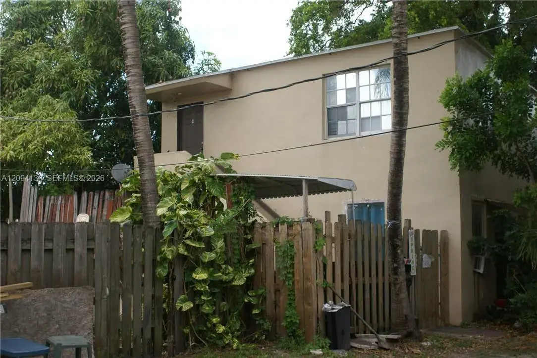 1111 N 22nd Ave, Hollywood FL 33020