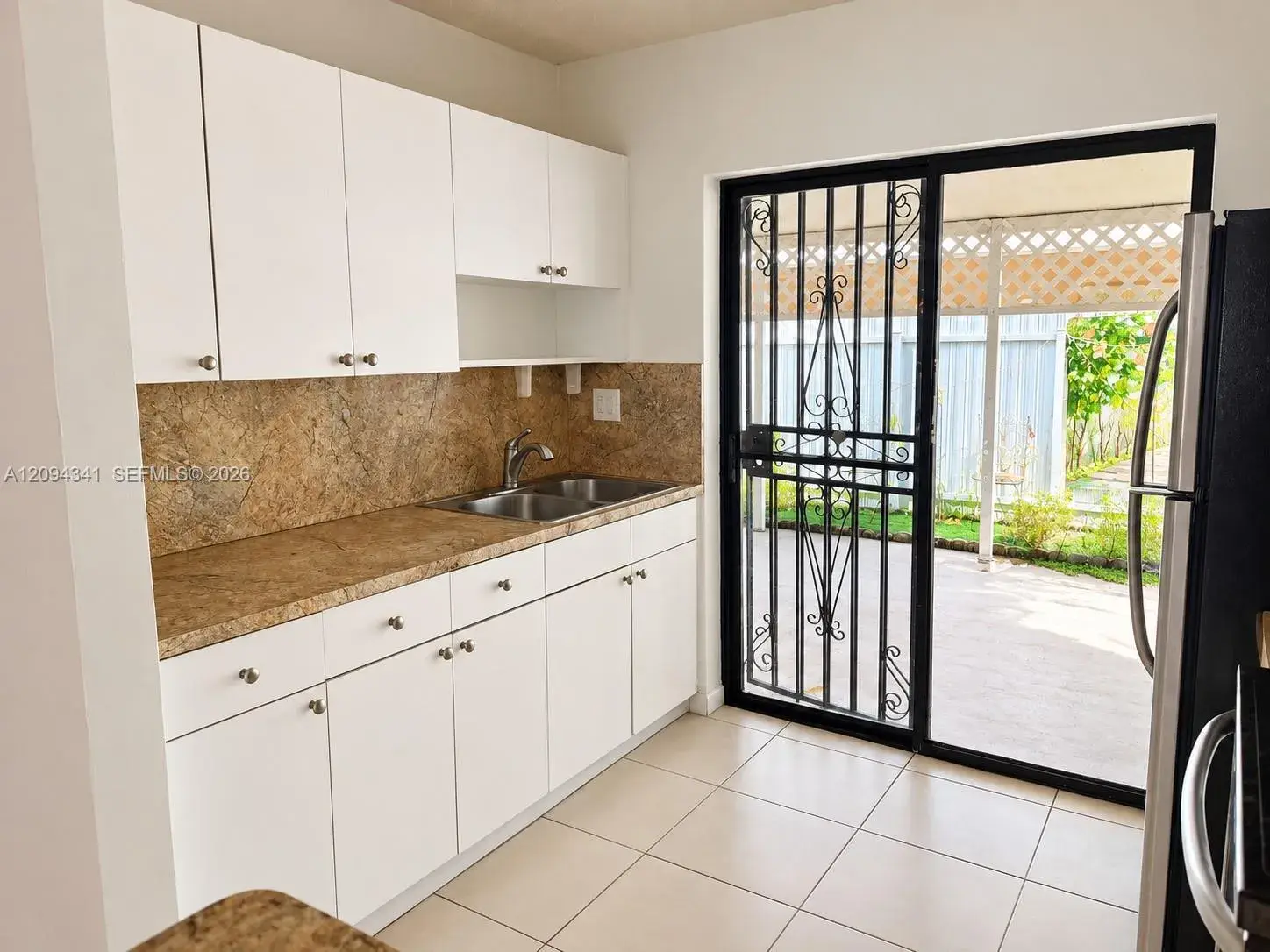 2775 W 61st St # 102, Hialeah FL 33016