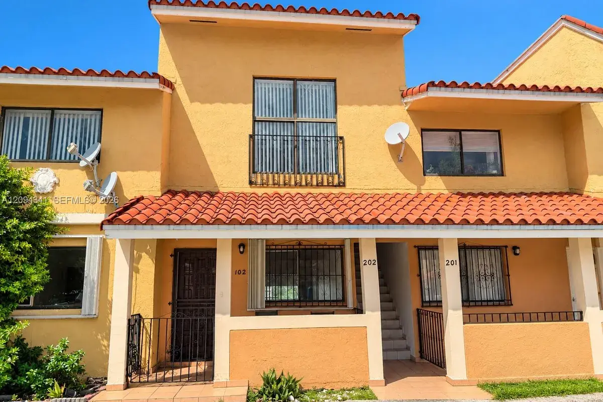 2775 W 61st St # 102, Hialeah FL 33016
