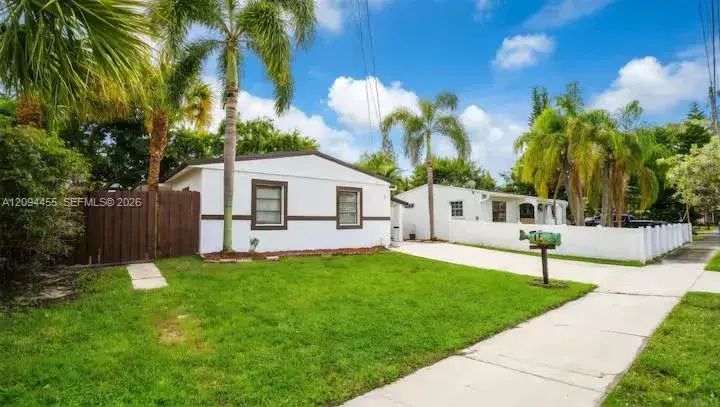 2 bedroom 1 bath Residential Lease for rent at 2634 Thomas St, Hollywood FL 33020