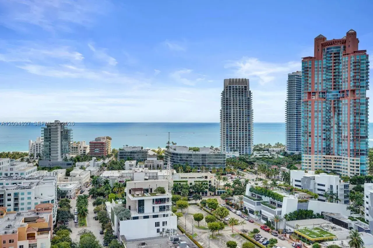 1 bedroom 1 bath Residential for sale at 90 Alton Rd # 2407, Miami Beach FL 33139