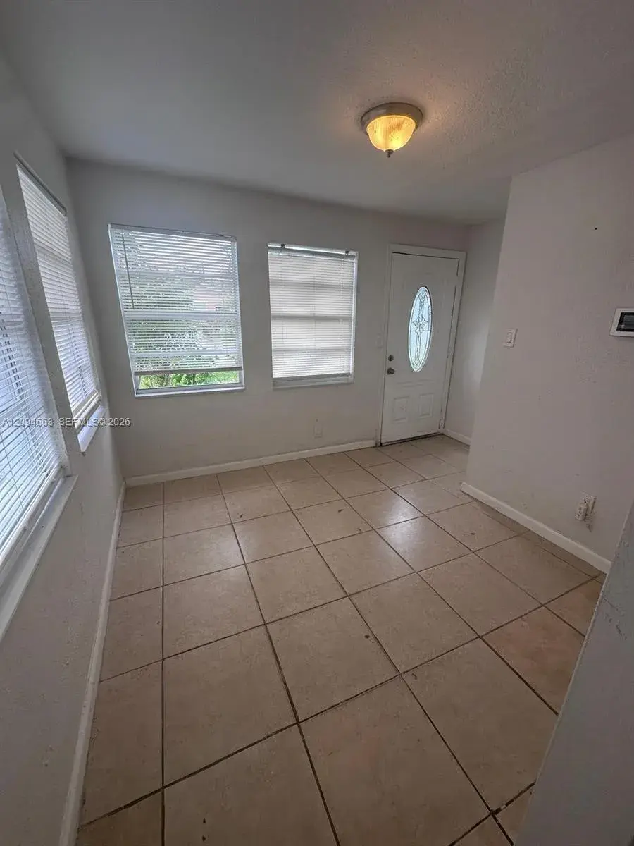 2837 NW 9th Ct # 1, Fort Lauderdale FL 33311