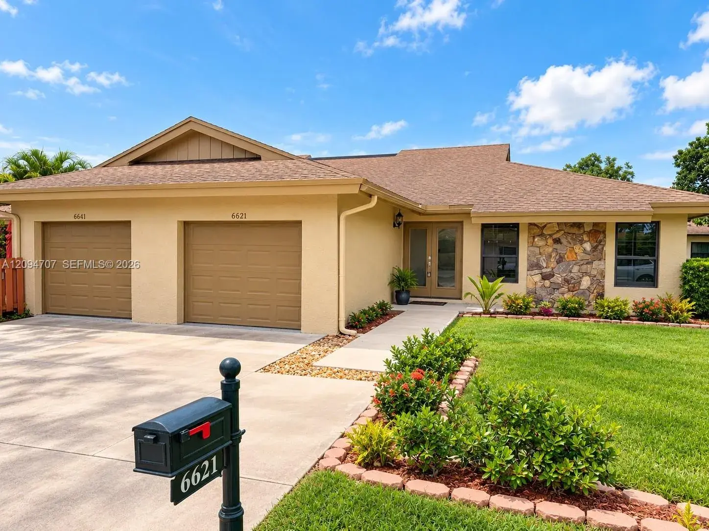 3 bedroom 2 bath Residential for sale at 6621 NW 4th Ct, Plantation FL 33317