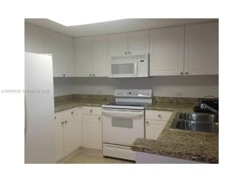 19501 W Country Club Dr # 506, Aventura FL 33180