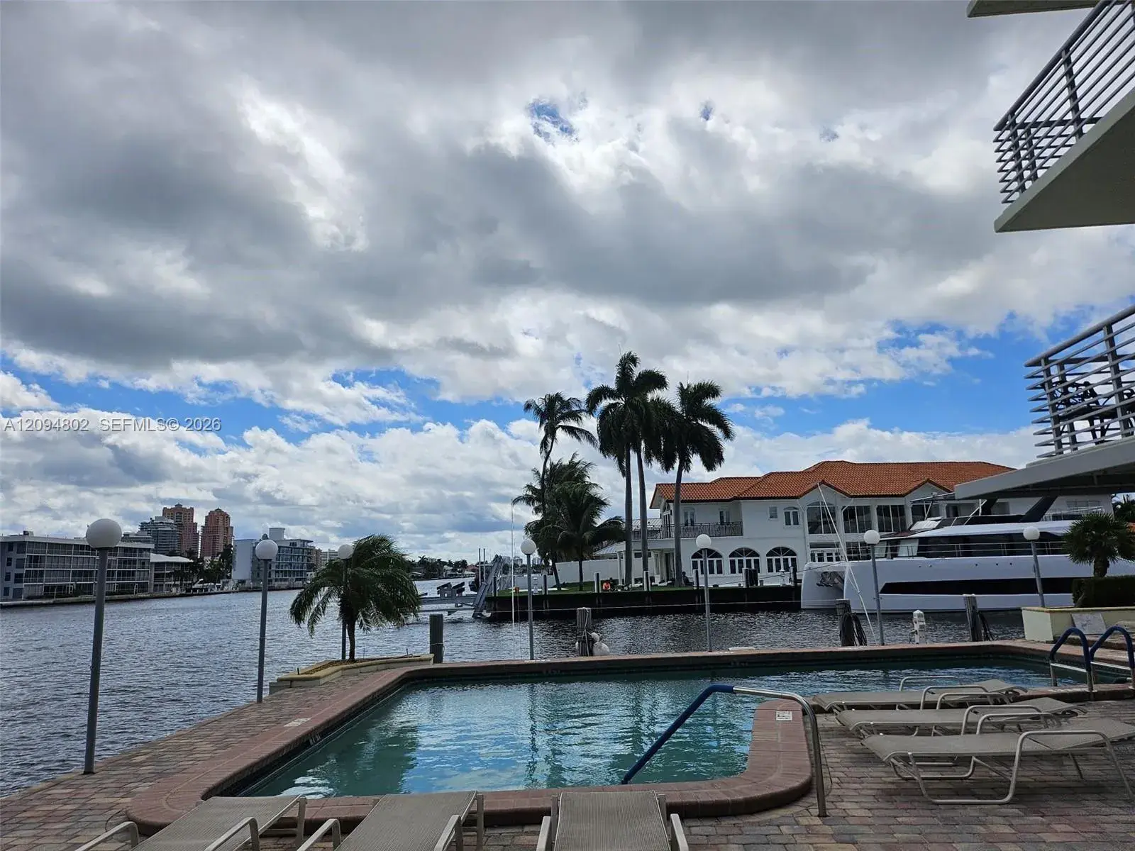 2900 NE 30th St # H3, Fort Lauderdale FL 33306