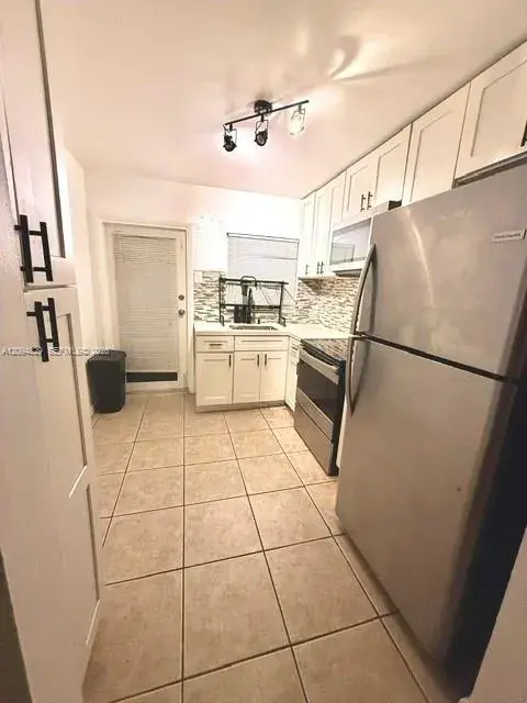 1150 SW 26th Ave # 2, Fort Lauderdale FL 33312