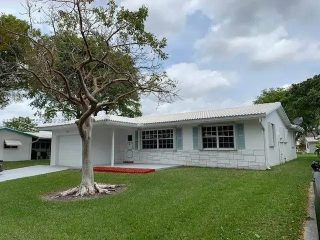 2 bedroom 2 bath Residential for sale at 1024 NW 90th Way, Plantation FL 33322